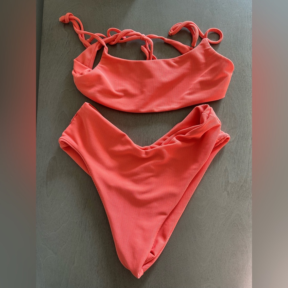 Skatie Coral Ribbed Bikini Set